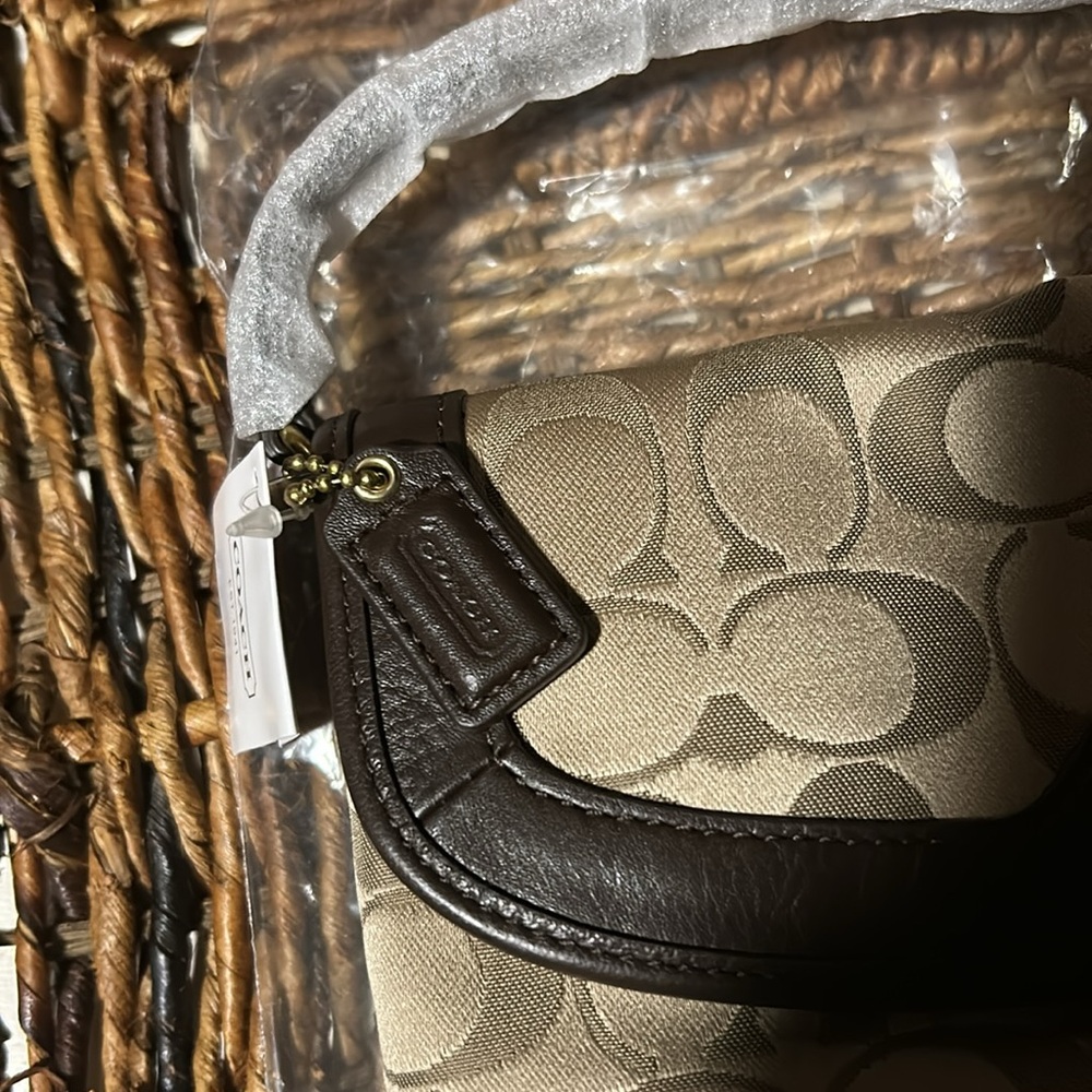 Coach Brown and Tan Monogram Large Wristlet BNWT - Picture 2 of 9